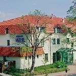 Acron Hotel 3*