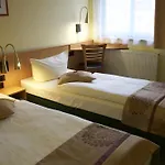 Acron Hotel