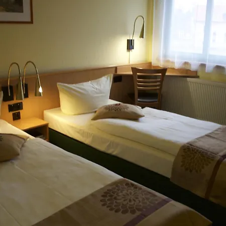 Acron Hotel 3*