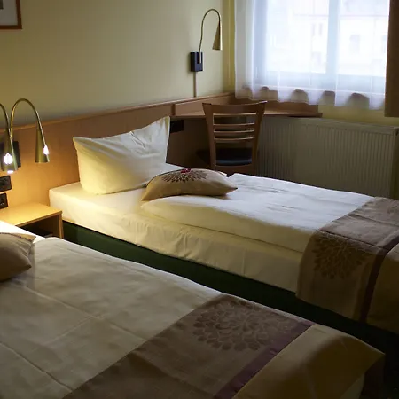 威滕伯格acron酒店