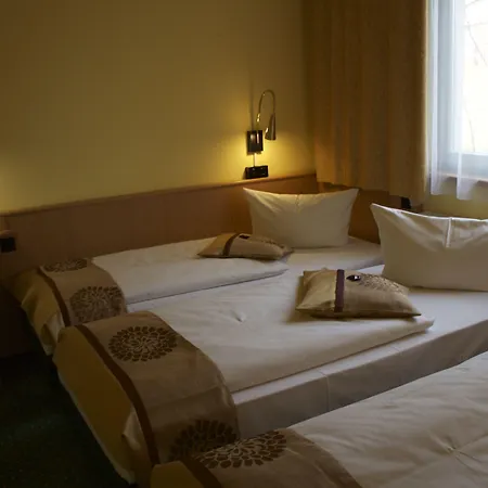 Acron Hotel