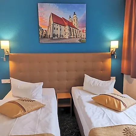 Acron Hotel